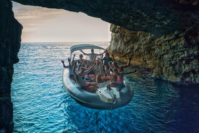Private Blue Cave 5 Islands Tour from Trogir - Budihovac Island and Budikovac Bay: a real swim break plus a lounge option