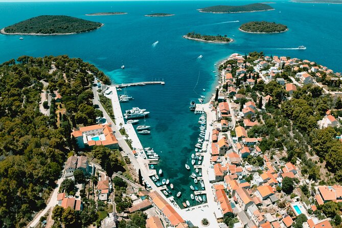 Private Blue Lagoon & 3 Islands Trip - Price and value for up to 7 people in Split