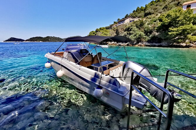Private boat Tour - Dubrovnik Old Town and Elaphite islands - The Boat Setup: Comfort for Friends and Families Up to 12