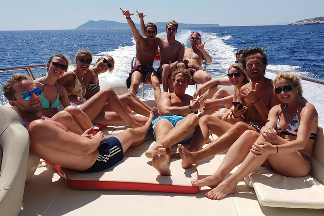 Private Custom Island Hopping Speedboat Tour from Hvar - Price and value for a group up to 12, plus what costs extra