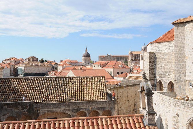 Private Dubrovnik City Walls Walking Experience - Finishing with Dubrovnik’s main street look after the earthquake