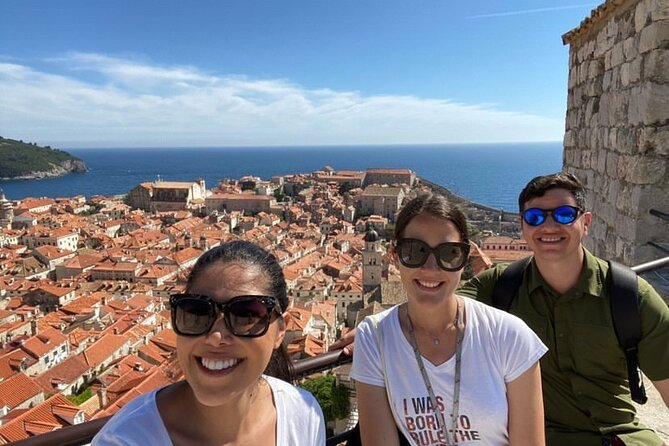 Private Game of Thrones and City Wall Tour - Kolorina Bay: matching Blackwater Bay scenes to Dubrovnik shoreline