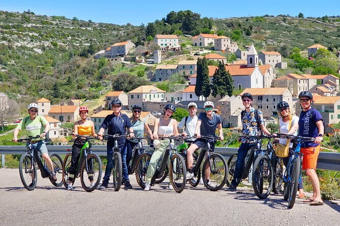 Private Hvar Island E-Bike Tour (Self-Guided) - Getting set up at Braće Bibić 4, and how the ride really starts