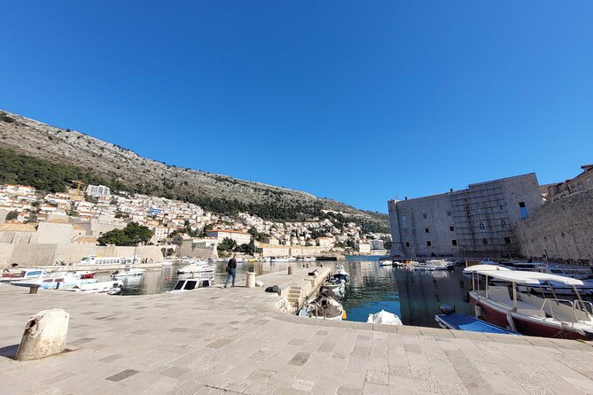 Private Self-Guided Audio Walking Tour in Dubrovnik Old Town - Starting at EXCELSA NEKRETNINE and finding Stradun quickly