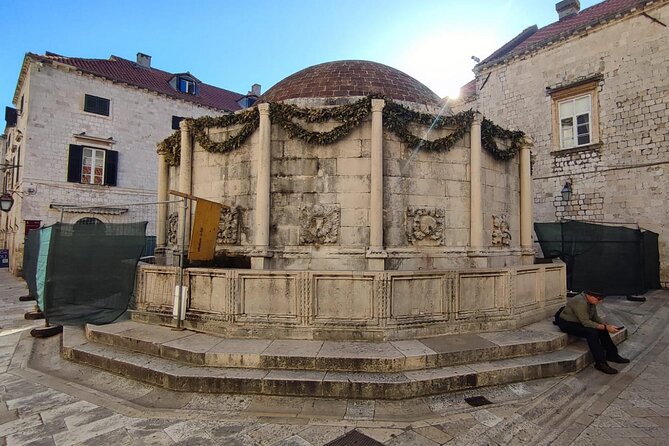 Private Self-Guided Audio Walking Tour in Dubrovnik Old Town - Amerling Fountain and Ivan Gundulić’s Osman panels