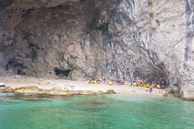 Private Speedboat Guided Tour: Explore the best of Dubrovnik Islands - Private speedboat around Dubrovnik islands, minus the crowd stress