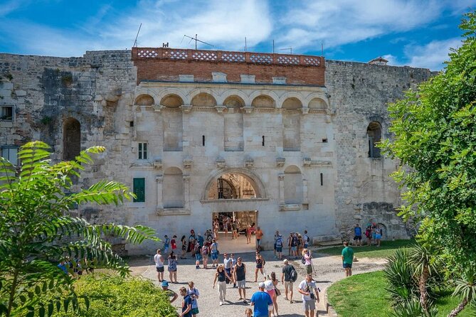Private Split Tour & Local Bites & Seafood Extravaganza & Pickup - Cosmijeva ulica gelato and Nadalina chocolate: two sweet stops, no guilt