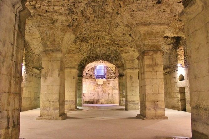 Private Split & Trogir Vineyard Wine Tour Sea View & Port Pickup - The jump to Trogir: UNESCO old town and Little Venice vibes