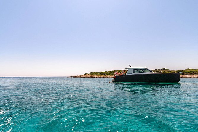 Private Tour: Blue Cave and Hvar from Split - Stiniva Cove and Pakleni Islands: the best kind of variety day
