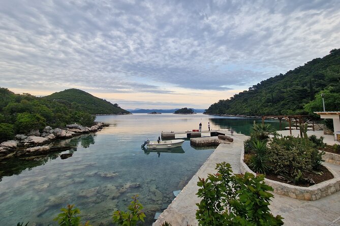 Private tour to the Elafiti with Barracuda 545 - half day 4h - Who this Elafiti boat day is best for