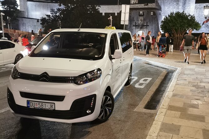 Private Transfer by 8 seats van from and to Dubrovnik Airport - What the van ride feels like: WiFi, alcohol, and comfort