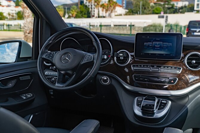 Private Transfer Dubrovnik Airport to Accommodation in Dubrovnik - The Ride Itself: Private, Air-Conditioned, and Built for Real Needs