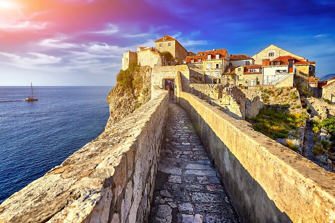 Private Transfer from Split to Dubrovnik with 2 hours for sightseeing - Makarska and Trsteno for a calmer break from the road