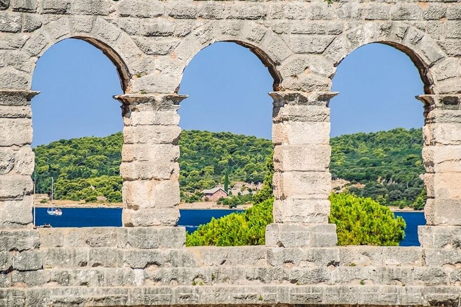 Pula: Arena Entrance Ticket - Redeeming Your Ticket at Pula Arena, Then Getting Oriented Fast