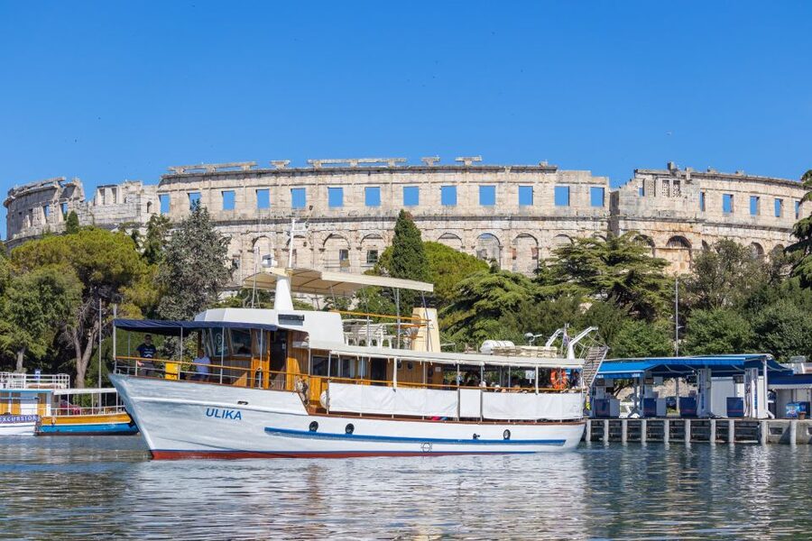 Pula: Brijuni National Park Sunset, Dolphins & Dinner Cruise - Dolphin watching is the main event, so manage expectations