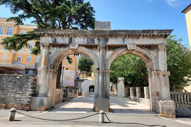 Pula Essentials Walking Tour - Pula Arena from the outside: why you still stop here
