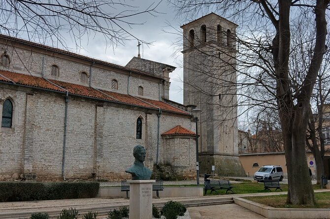 Pula Private Walking Tour - Stop 3: Giardini 2, Coffee Bars, and 130-Year-Old Shade