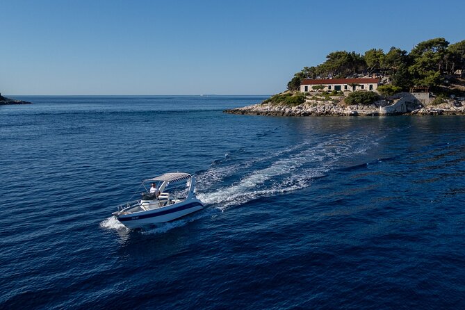 Red Rocks, Hvar Bays & Pakleni – Private Boat Tour from Hvar - Stop 5: Lunch at Notos in Milna, Plan for the Extra Cost