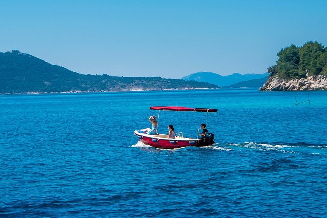 Rent a small boat without skipper - explore the islands and find hidden caves - Key things to know before you go