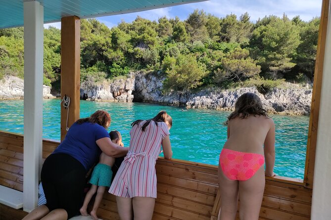 Rio excursion - Swim break with lunch - Lunch on Board: Fresh Istrian Food Without the Restaurant Hunt