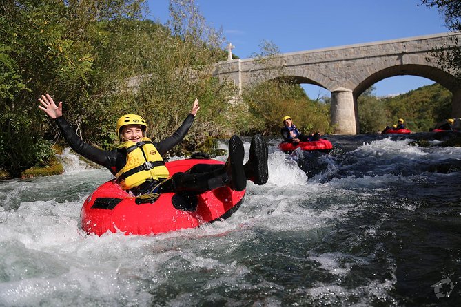 River Tubing on river Cetina from Split or Zadvarje - From briefing to float time: how the water part usually plays