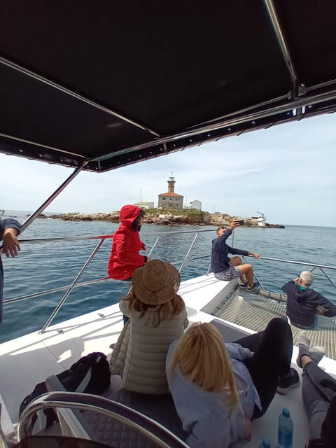 Rovinj: Sunset & dolphin group tours with Catamaran - Tips to Have a Better Evening on the Water