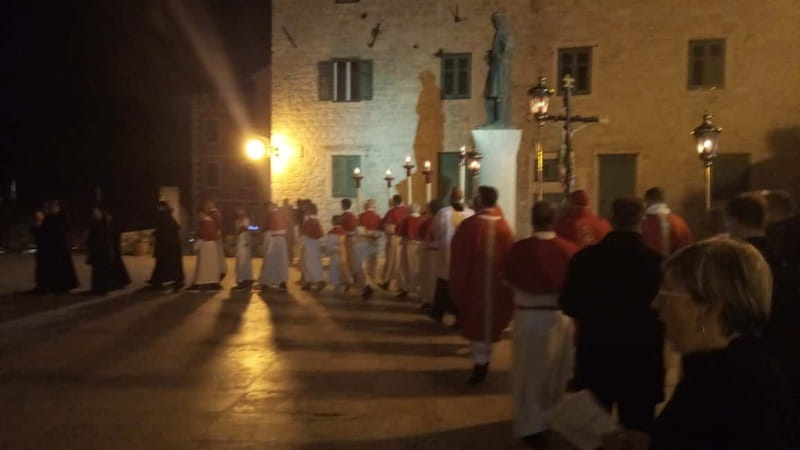 Šibenik: Medieval Night Walking Tour - Plague near 1649 and the long question of how quickly the cathedral happened