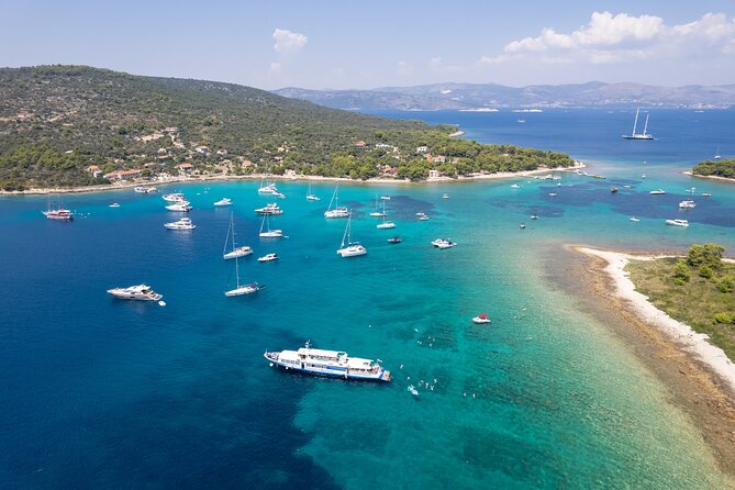 Slatine - Island Hopping Excursion (Trogir/Blue Lagoon/Shipwreck) - Food, drinks, and onboard comfort: what is actually included