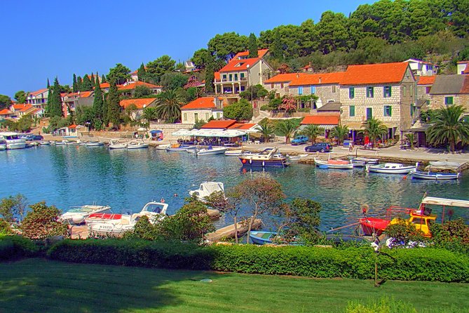 Speedboat Blue Lagoon & 3 Islands tour from Trogir - FAQ