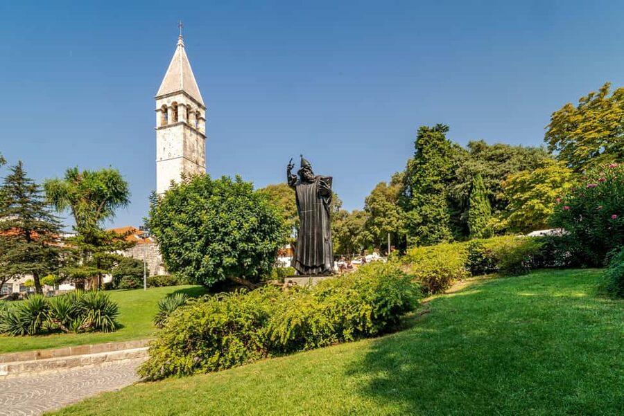Split: 1.5-Hour Walking Tour and Diocletian's Palace - Vestibul photo stop: quick, but useful