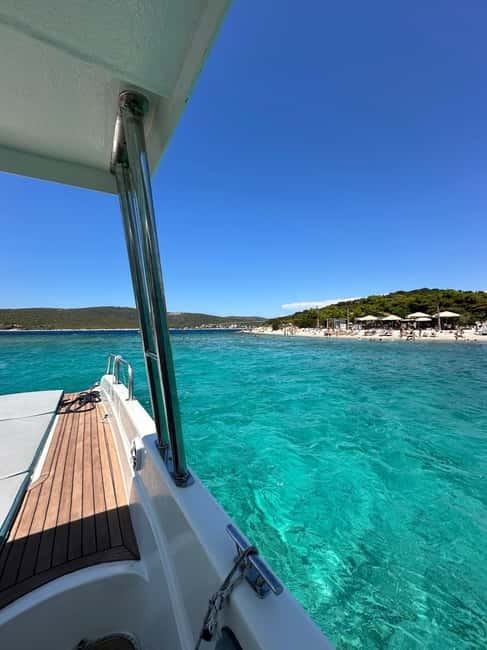 Split: 5 Islands Full-Day Tour to Blue Cave, Vis & Hvar - The final local wildcard stop: extra sea time when conditions allow