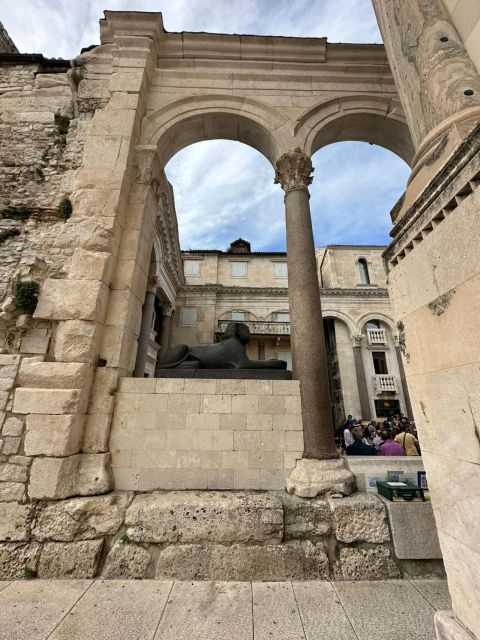 Split and Diocletian's Palace walking tour with a local guid - Price and value: is $47 worth 75 minutes?
