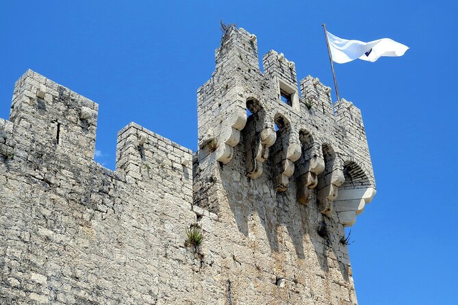 Split and Trogir Half Day Guided tour - Trogir’s old town loop: city hall, central square, and church landmarks