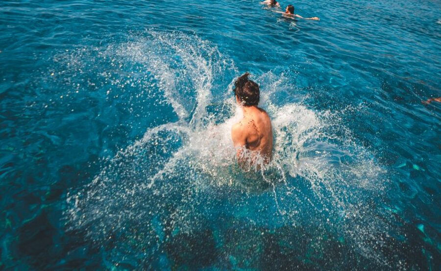 Split: Blue Cave and 5 Islands Tour - Pakleni Islands: Seafood Choices and Beach Bar Time in Front of Hvar