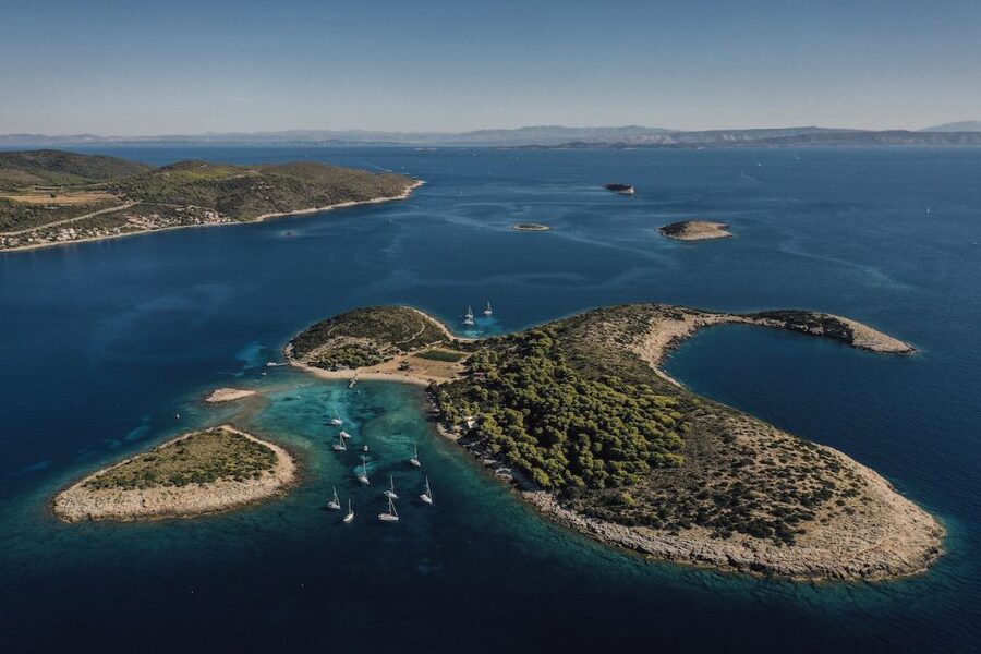Split: Blue Cave and 5 Islands Tour - The Wind Factor: Getting the Timing Right on a Speedboat Day