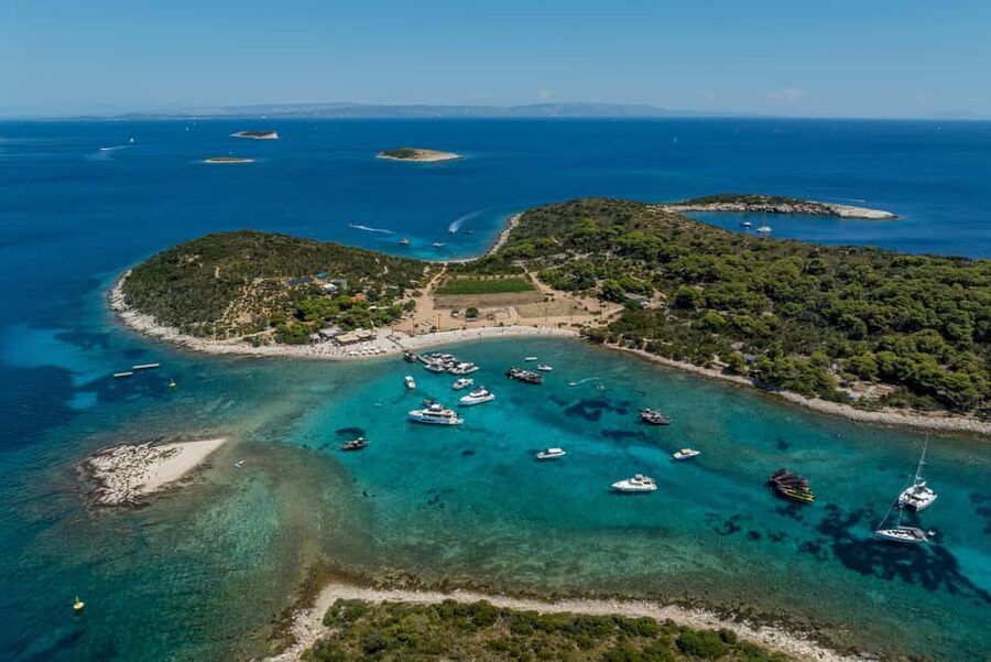Split: Blue Cave, Vis and Hvar Small Group Speedboat Tour - Pakleni Islands Photo Stop and Hvar Town Free Time