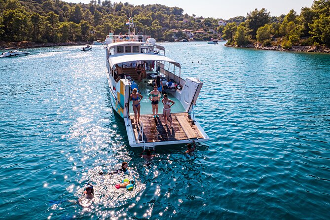 Split: Blue Lagoon, 3-Island Boat Tour & Mediterranean Lunch - Blue Lagoon (Krknjaši): The Shallow Water That Makes Snorkeling Easy