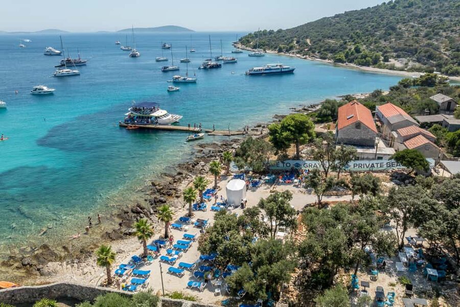 Split: Blue Lagoon & 3 Islands hopping with Lunch & Drinks - Maslinica on Šolta: Island Village Time With Real Character