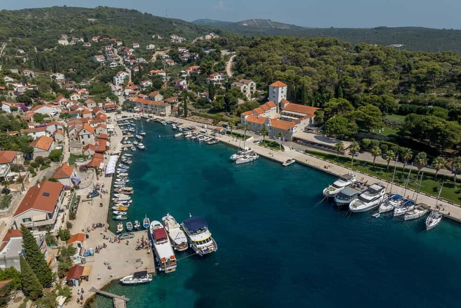 Split: Blue Lagoon & 3 Islands hopping with Lunch & Drinks - The Return Cruise to Split: How to End the Day Well