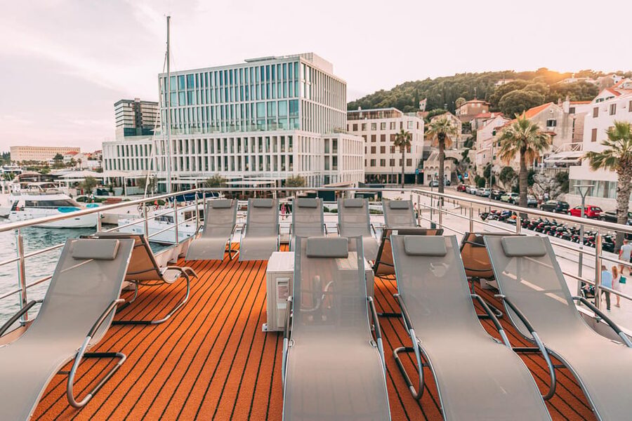 Split: Blue Lagoon, Borkko Beach & Šolta with Food & Drinks - Food and drink: what is included, what to budget for