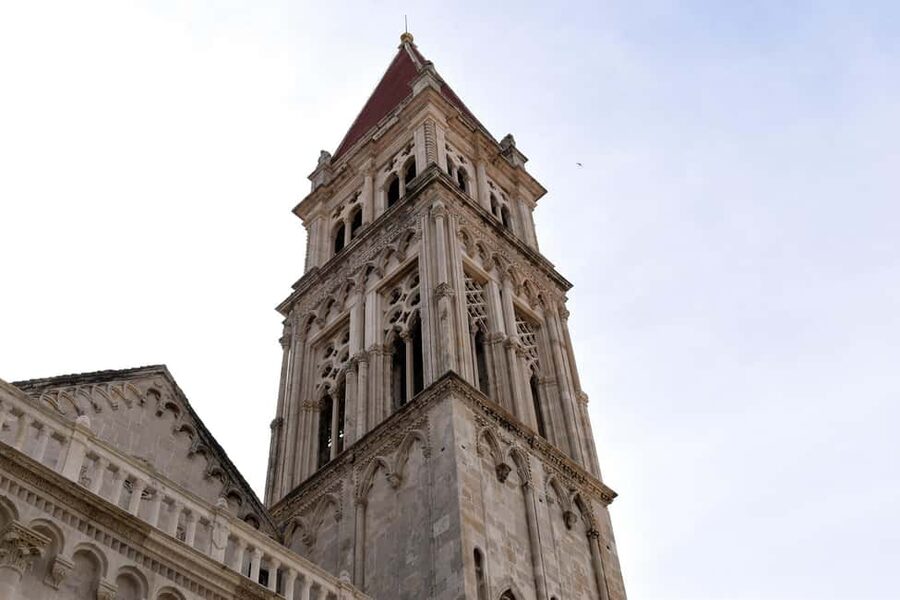 Split: Blue Line Sightseeing to Trogir, Klis & Olive Museum - Price and value: what you pay for at $29 and what you should plan to add