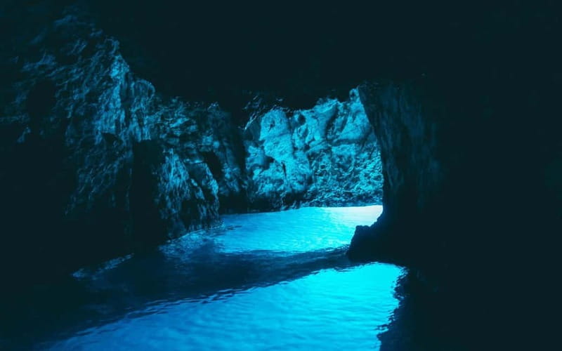 Split: Boat Tour to Blue Cave, Vis, Blue Lagoon, Hvar, Brač - What You Really Get From This Split Island Speedboat Day