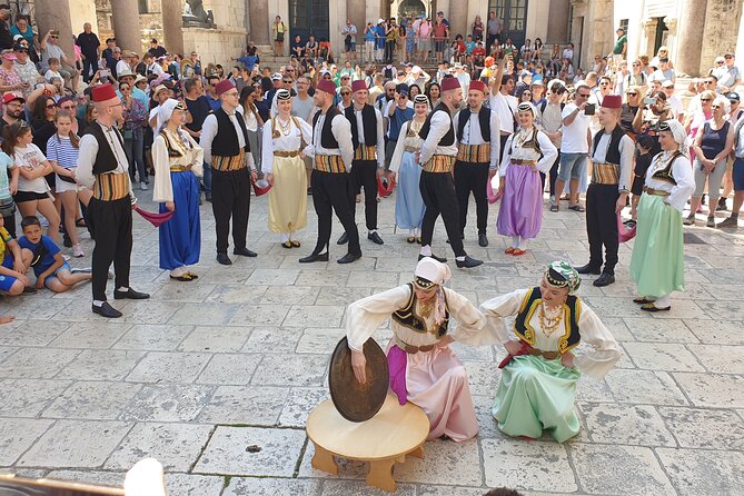 Split & Diocletian Palace Historical Walking Tour - Grgur Ninski and Marking Split’s language roots