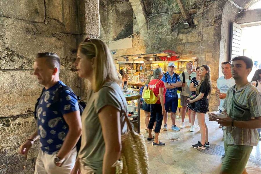 Split: Diocletian Palace & Old Town Guided Walking Tour - How long is it, and what that means for your day in Split