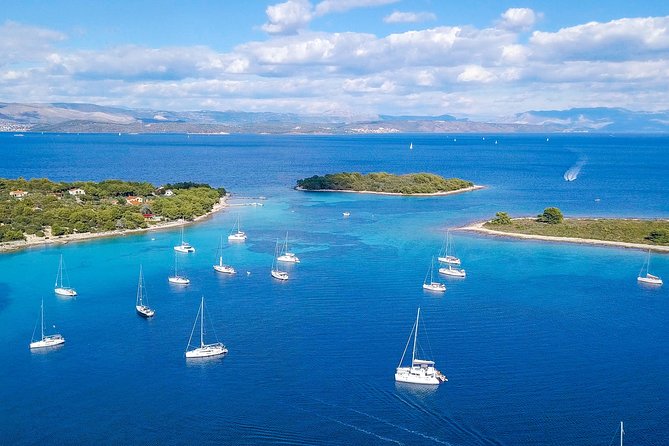 Split: Half-Day Blue Lagoon, Čiovo and Trogir Boat Tour - Trogir UNESCO in One Hour: Just Enough Old Town
