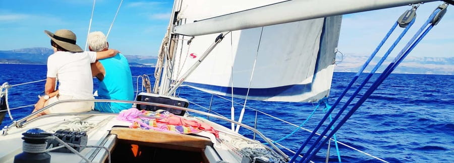 Split: Half Day Sailing Tour with Swim Stop, Snacks and Wine - Your 4 Hours at Sea: What Happens From Split to the Swim Stop