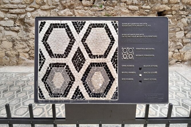 SPLIT-History Tour of Diocletian's Palace & Old Town with Daniela - How to Plan Your Day Around the 1.5 to 2-Hour Walk