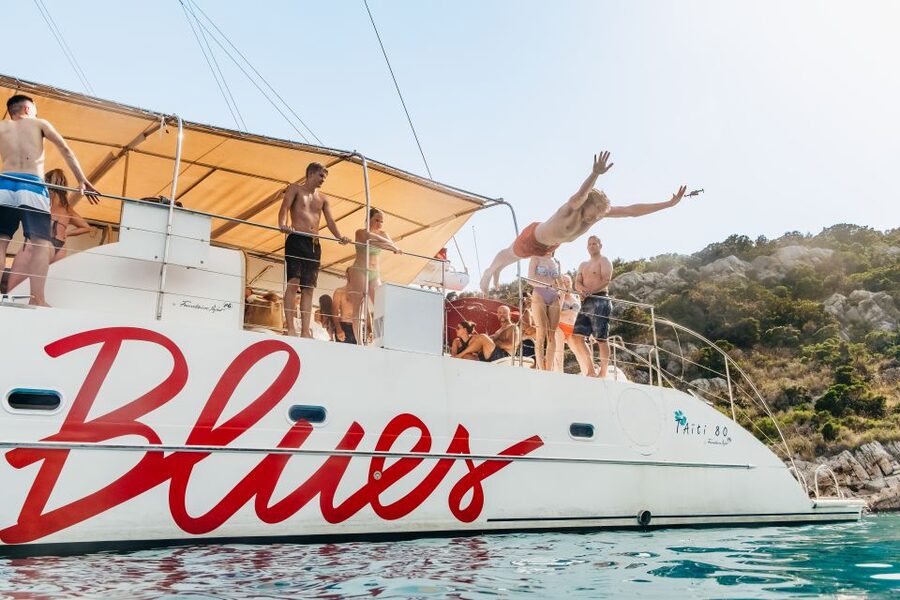 Split: Hvar, Pakleni, Brač & Šolta All-inclusive Tour - Food and drinks: the real value is how it removes decisions