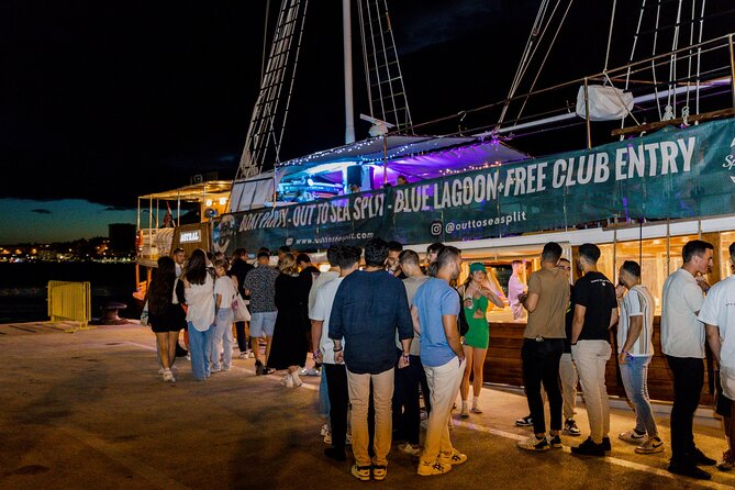 Split: Night Boat Party with DJ, Free Shots & After-Party - Key Things That Make This Night Boat Party Work