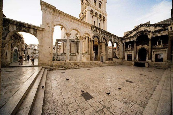 Split old city walking tour with local tour guide - Entering Diocletian Palace substructures in Split’s old streets